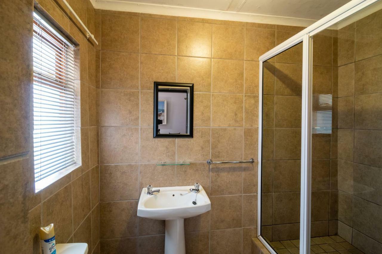 Lala Dene Lodge Bloemfontein Luaran gambar