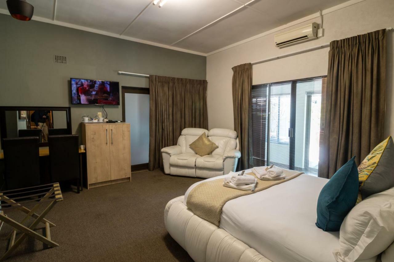 Lala Dene Lodge Bloemfontein Luaran gambar